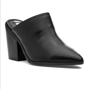 Steve Madden Savina Black Mule 7